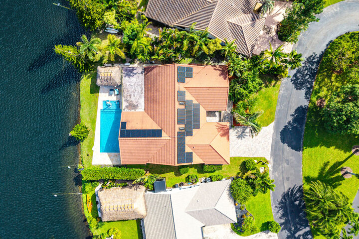 Property Photo:  9 Aspen Court  FL 33436 