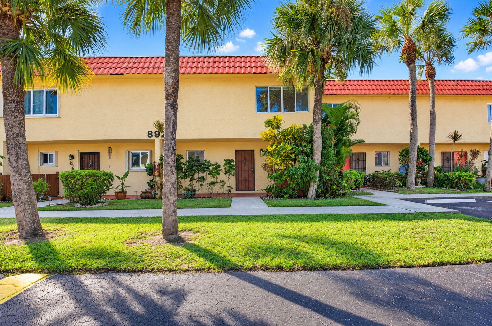Property Photo:  892 SW 9th Street Circle 7  FL 33486 