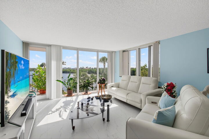 Property Photo:  4750 S Ocean Boulevard Unit 305  FL 33487 