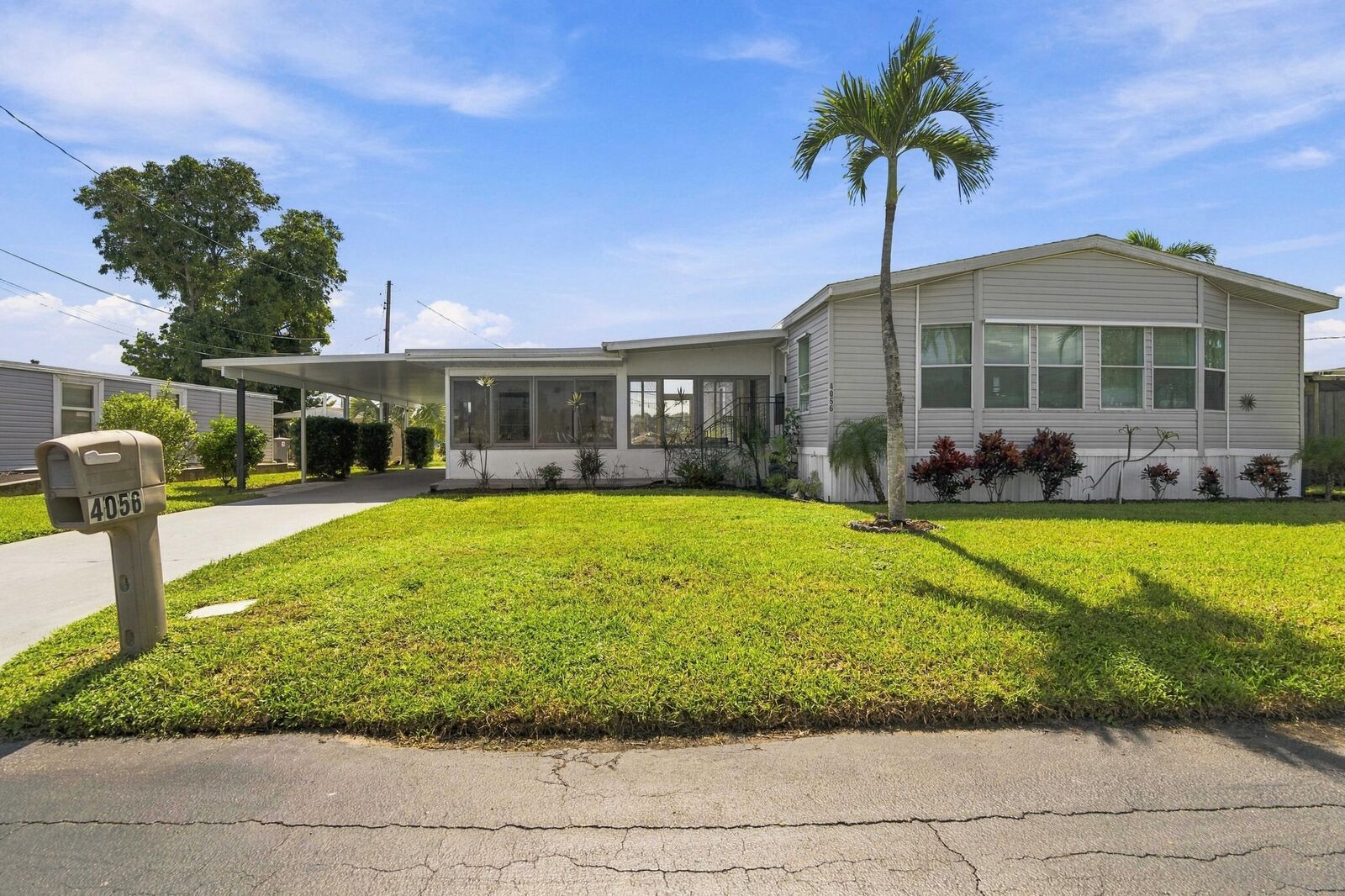 Property Photo:  4056 S Shady Lane  FL 33436 