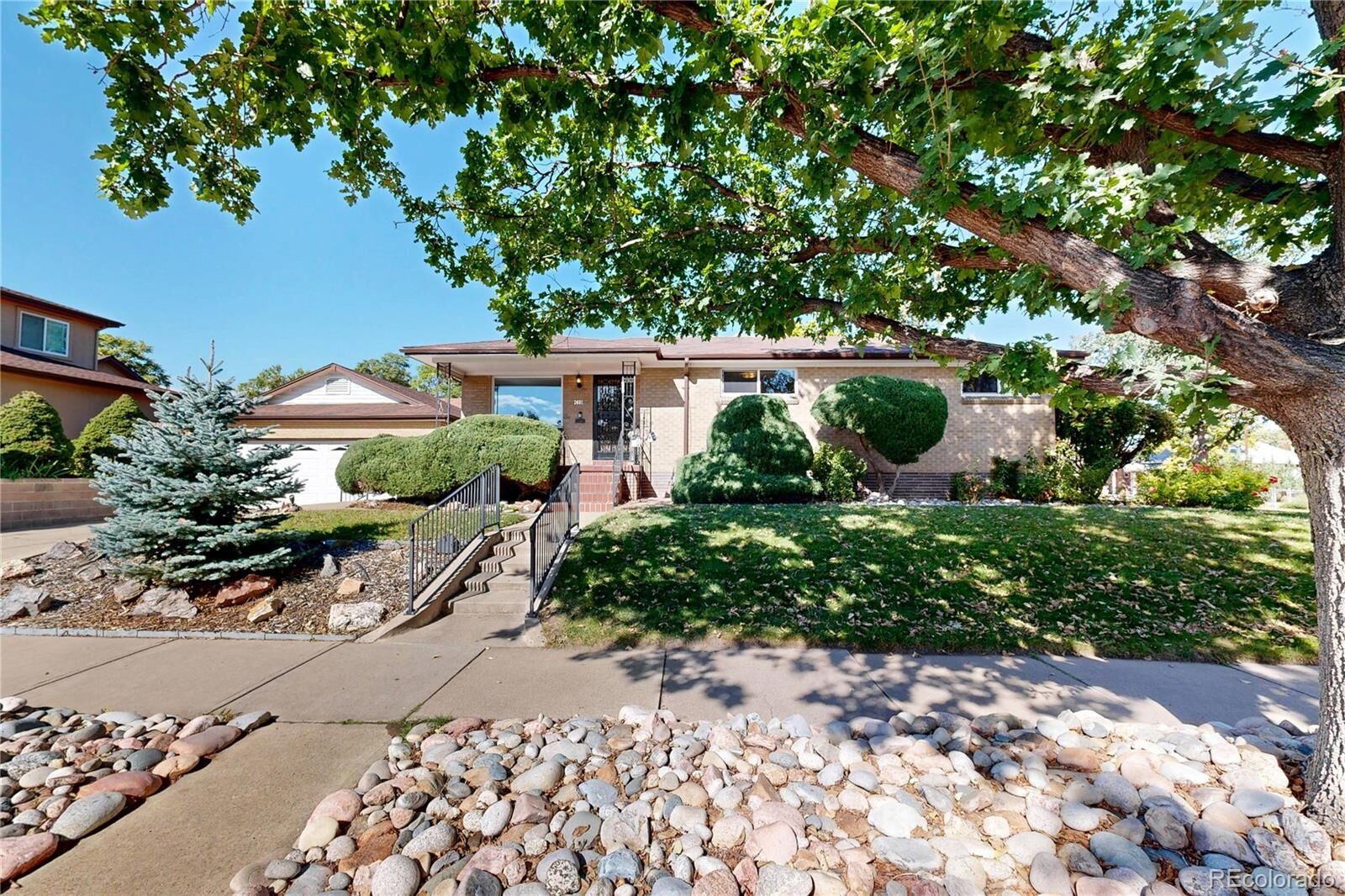 Property Photo: 2401 W 41st Avenue CO 80211