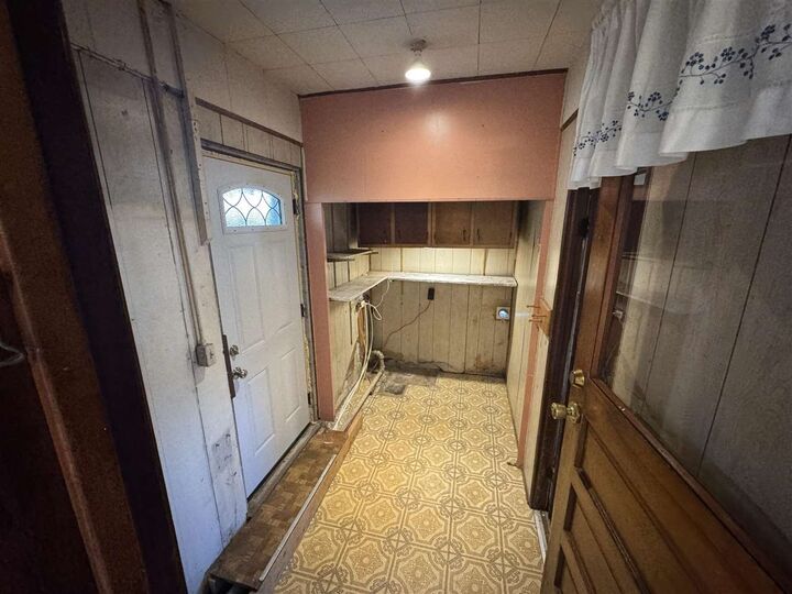 Property Photo:  327 SW G Street  IN 47374 