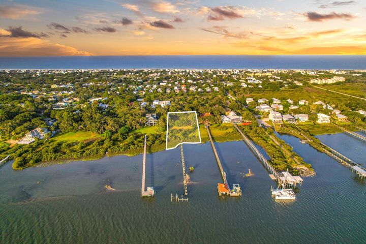 Property Photo: 5475 Windantide Rd FL 32080