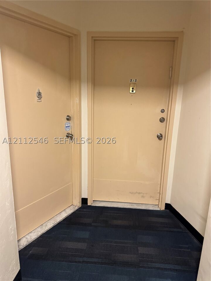 Property Photo:  1301 NE Miami Gardens Dr 515W  FL 33179 