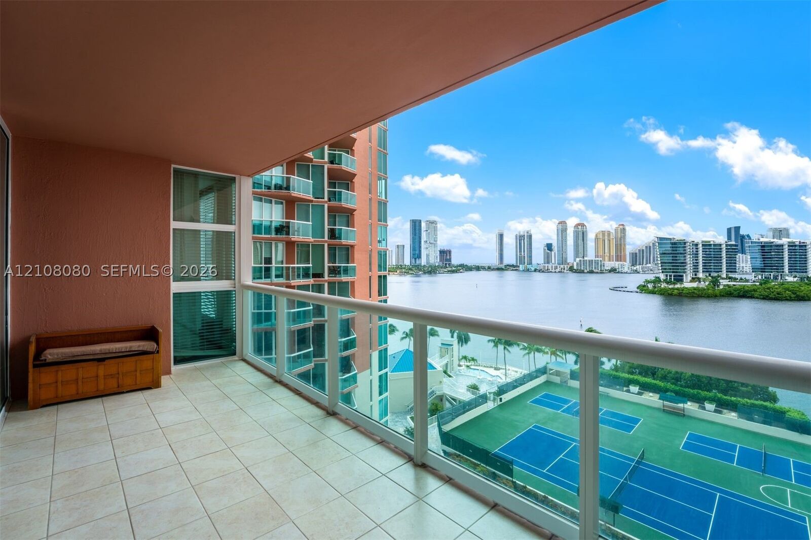 Property Photo:  3370 Hidden Bay Dr 1111  FL 33180 