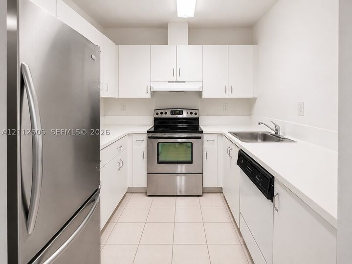 Property Photo: 20759 SW 80th Pl FL 33189