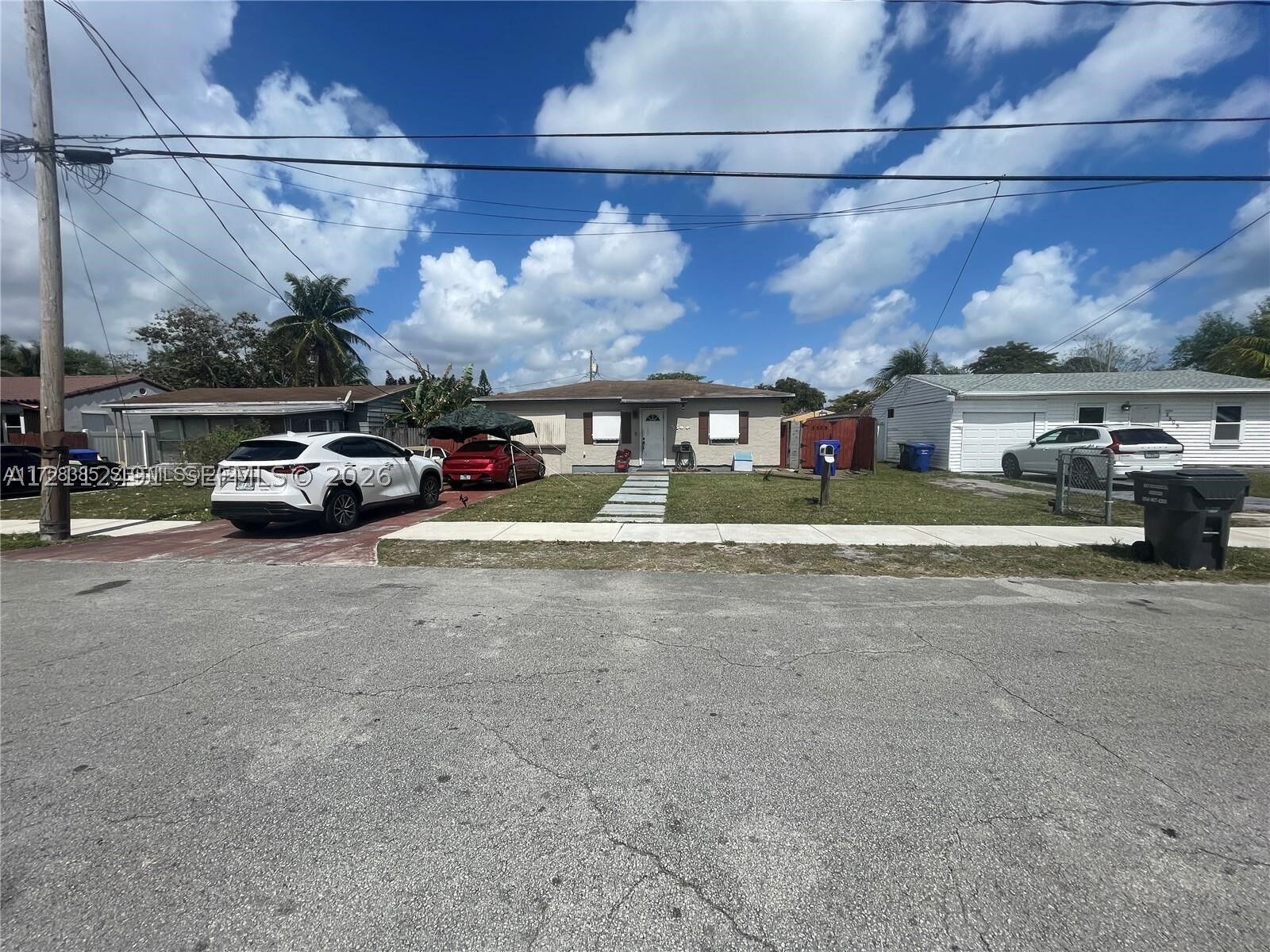 Property Photo:  2509 Grant St  FL 33020 