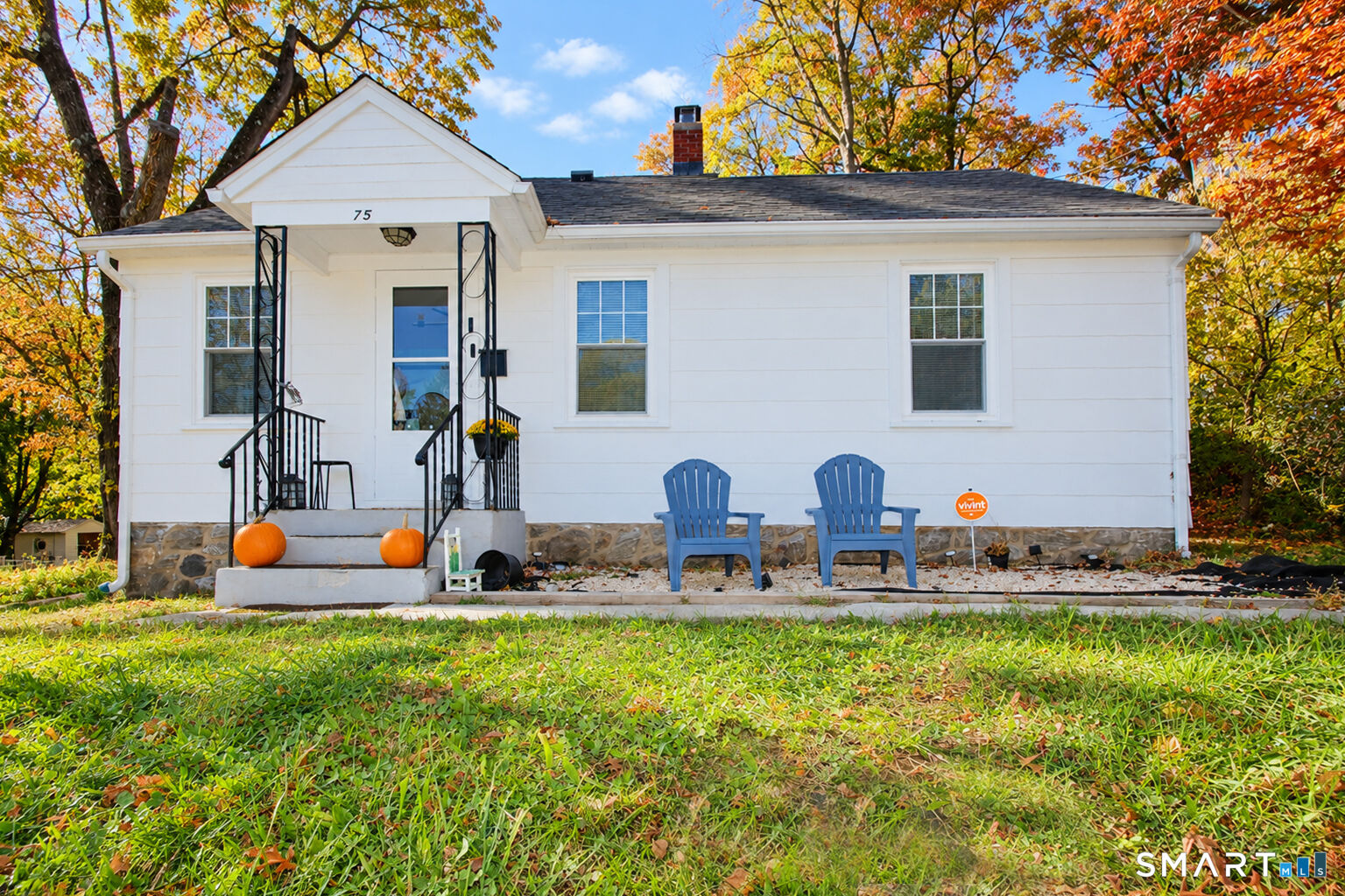 Property Photo: 75 Ellsmere Avenue CT 06705
