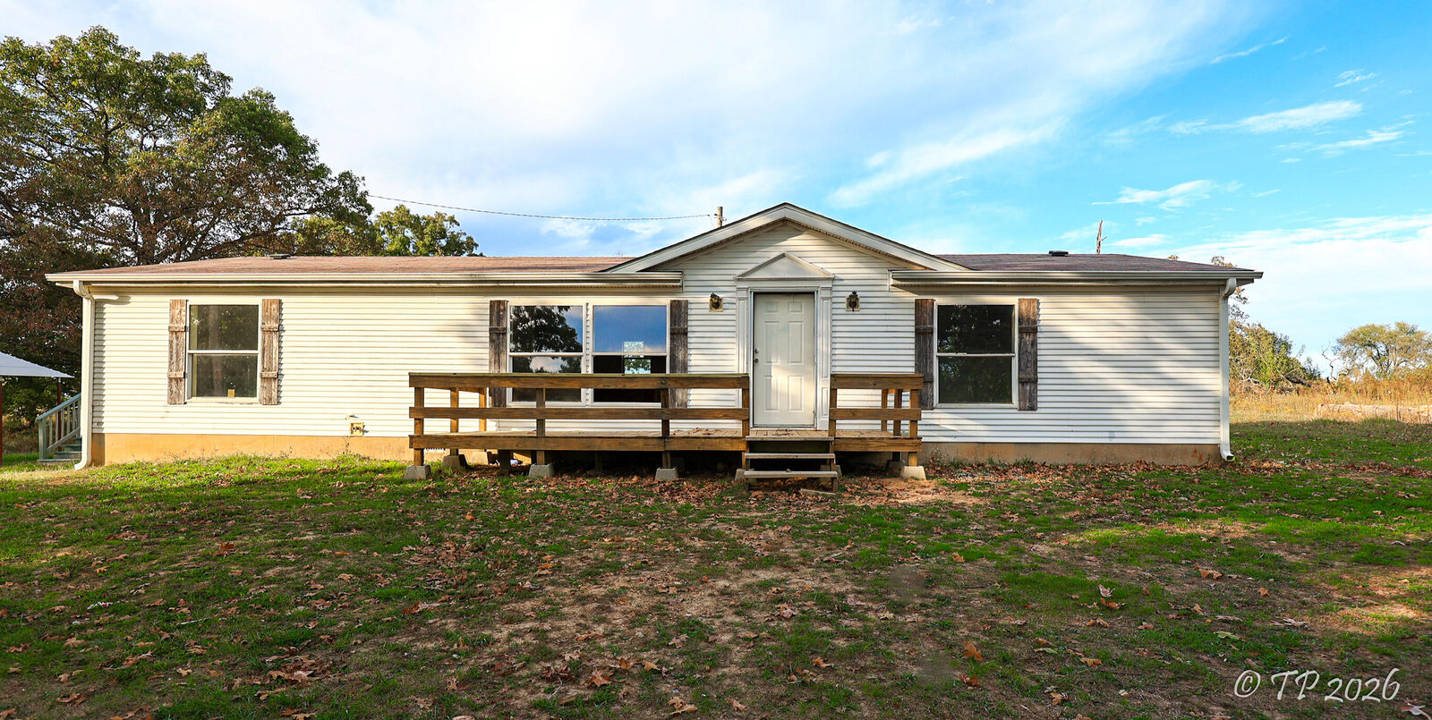 Property Photo:  3917 County Road 4420  MO 65775 