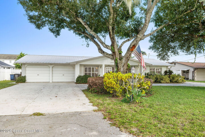Property Photo:  3324 Sunrise Boulevard  FL 34982 