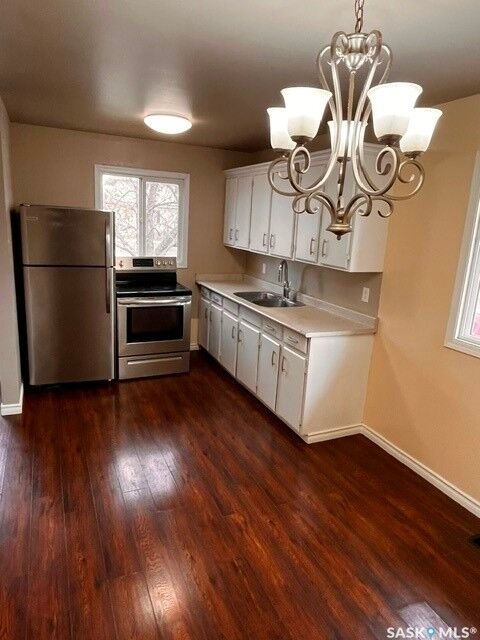 Property Photo: 3455 Fairlight Drive SK S7M 3Z3