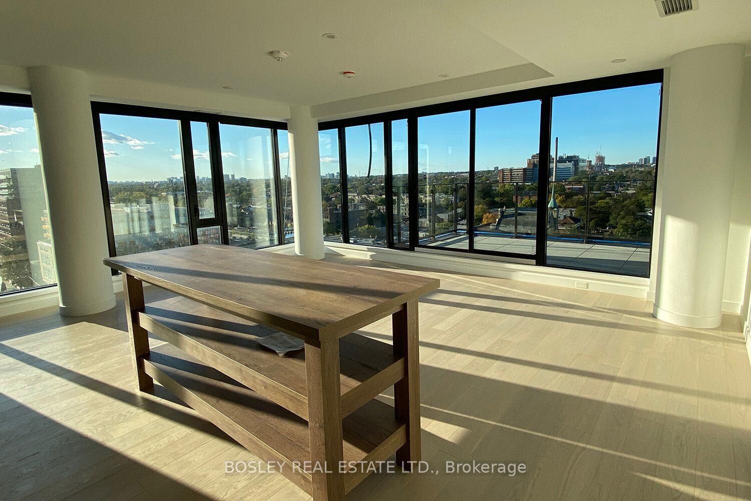 Property Photo: 505 Richmond Street W 1108 ON M5V 0P4