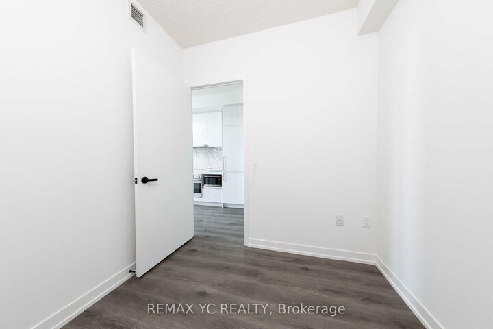 Property Photo:  225 Commerce Street 1803  ON L4K 0R1 