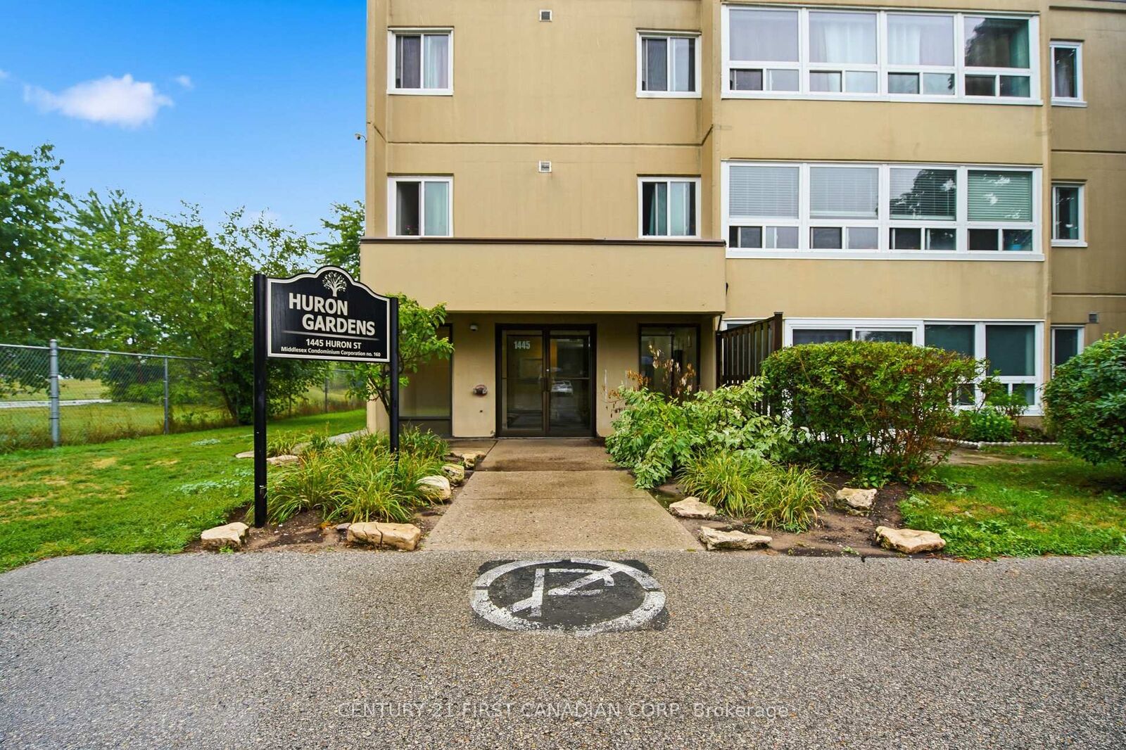Property Photo:  1445 Huron Street 306  ON N5V 2E6 