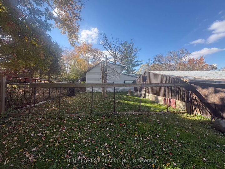 Property Photo: 15 Charles Street N ON N4X 1C1
