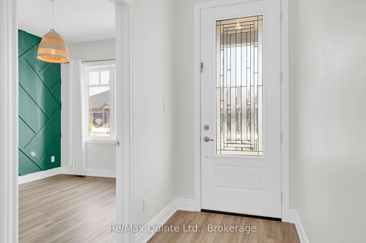 Property Photo:  60 Singleton Street  ON K0K 1H0 