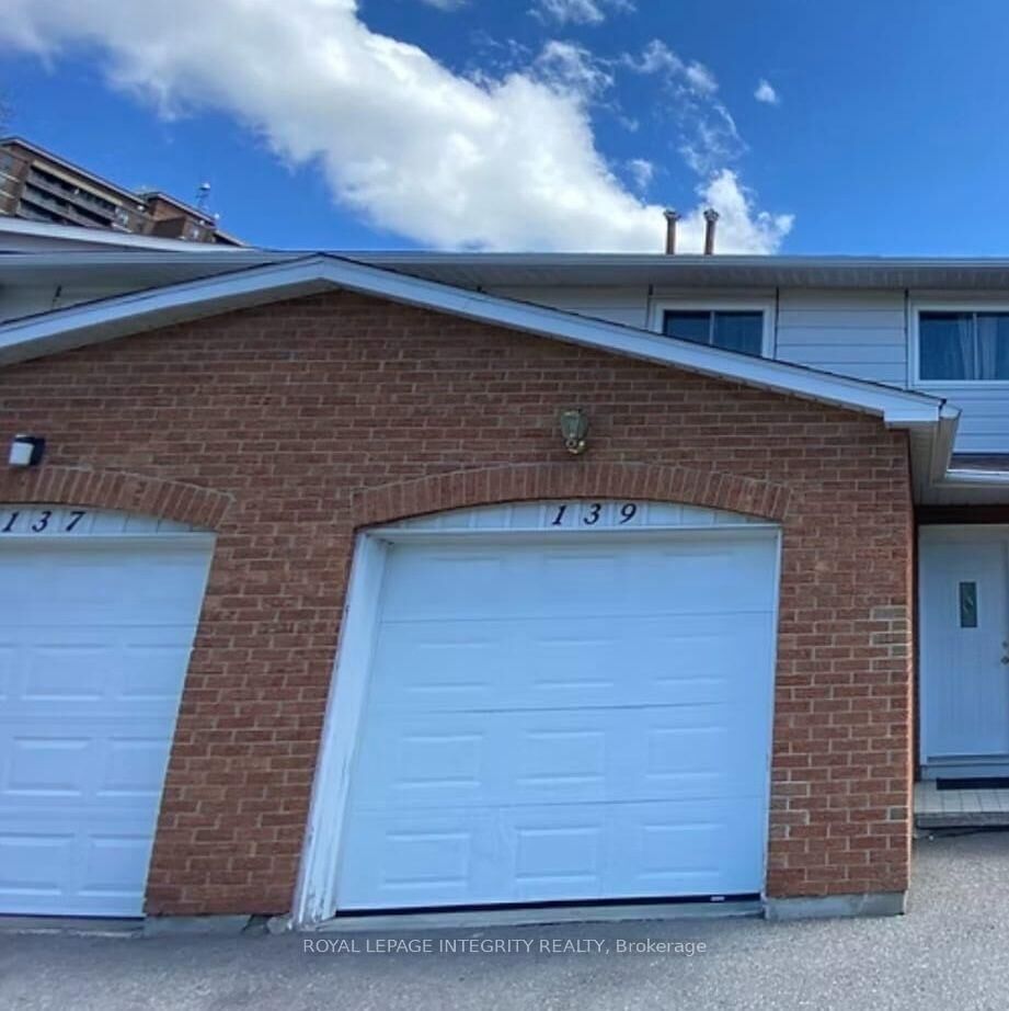 Property Photo: 139 Birch Hill Private 169 ON K1K 3Y5