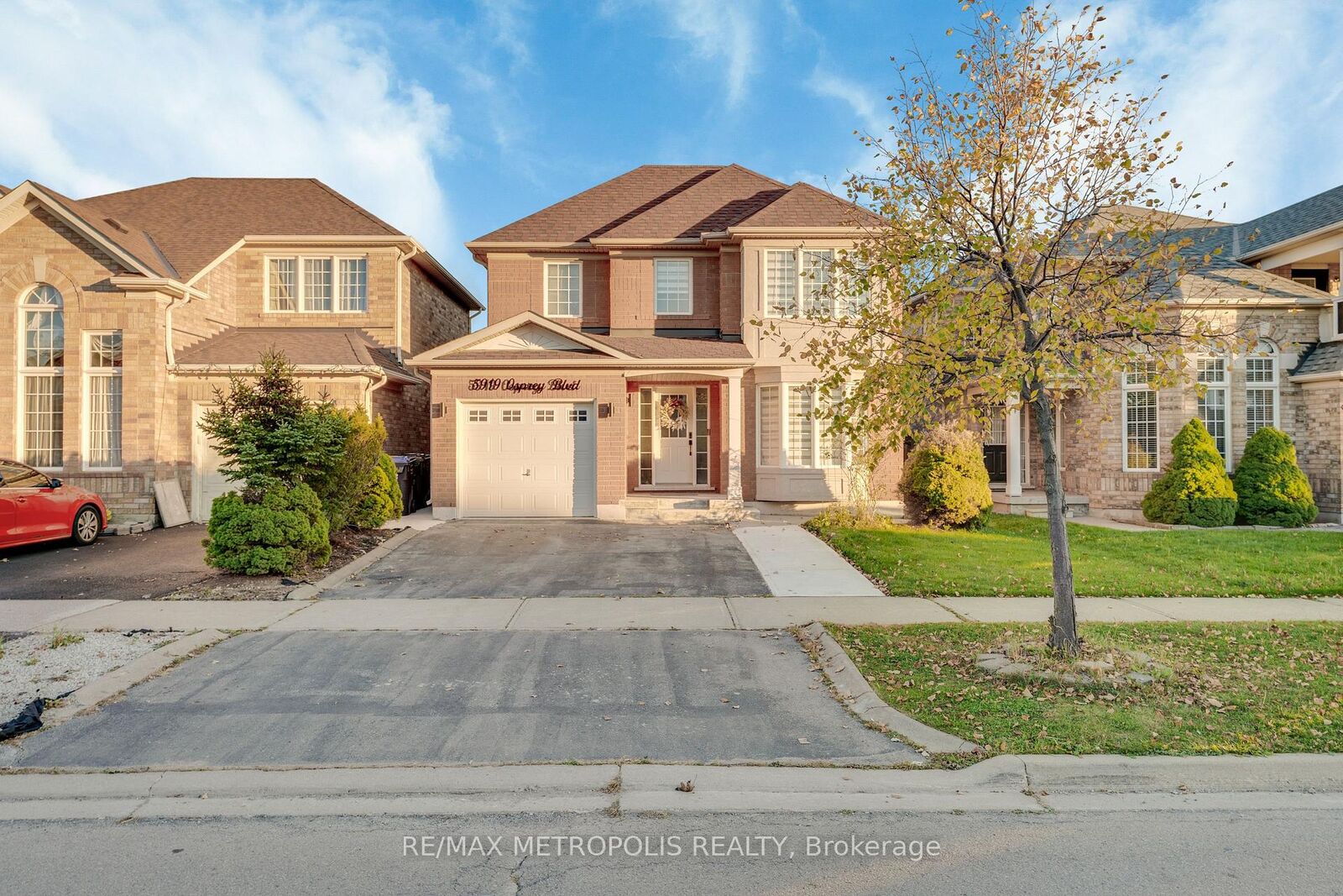 Property Photo:  5919 Osprey Boulevard Bsmt  ON L5N 8J7 