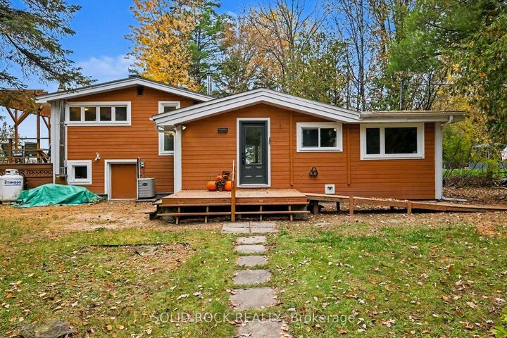 Property Photo:  107 Lighthouse Lane  ON K7S 3G7 