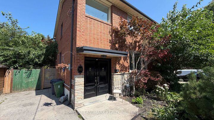 Property Photo:  702 Sheppard Ave Avenue E  ON M2K 1B7 
