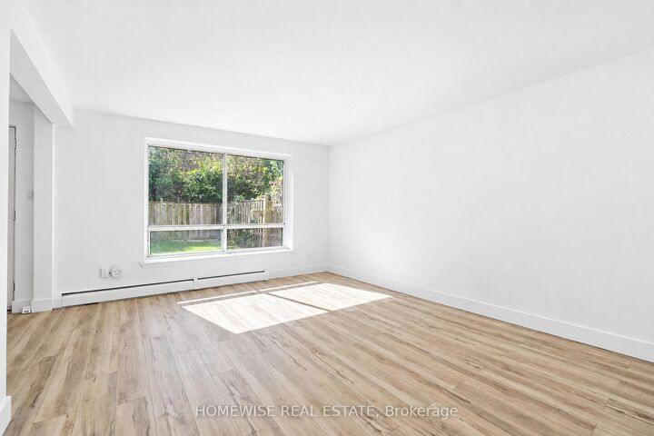 Property Photo:  45 Swordbill Drive 4  ON M9A 4V3 