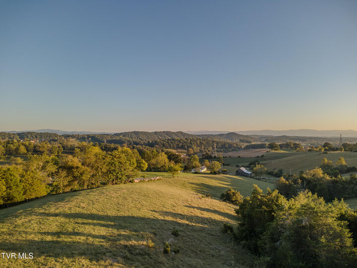 Property Photo:  337 Sunset Ridge Court  TN 37615 