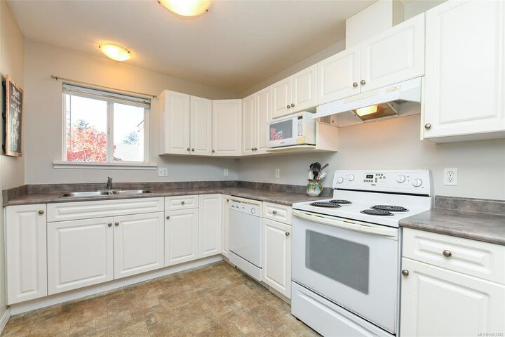 Property Photo: 2197 Murrelet Dr #25 BC V9M 3Y1