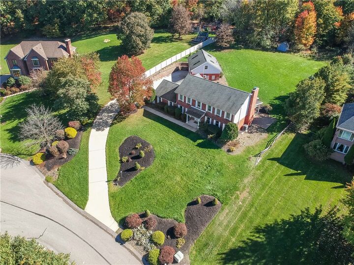 Property Photo:  121 Northbrook Drive  PA 15044 