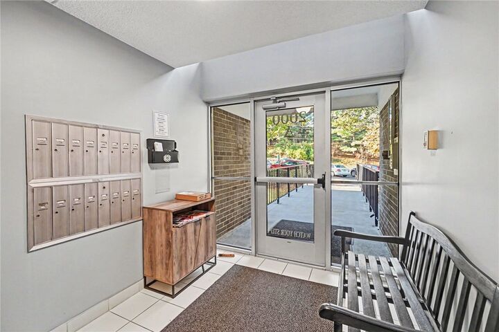 Property Photo: 2301 Charlemagne Cir PA 15237