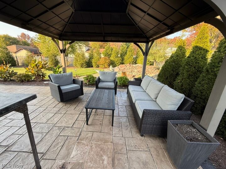 Property Photo:  9740 Cedarwood Drive  OH 44133 