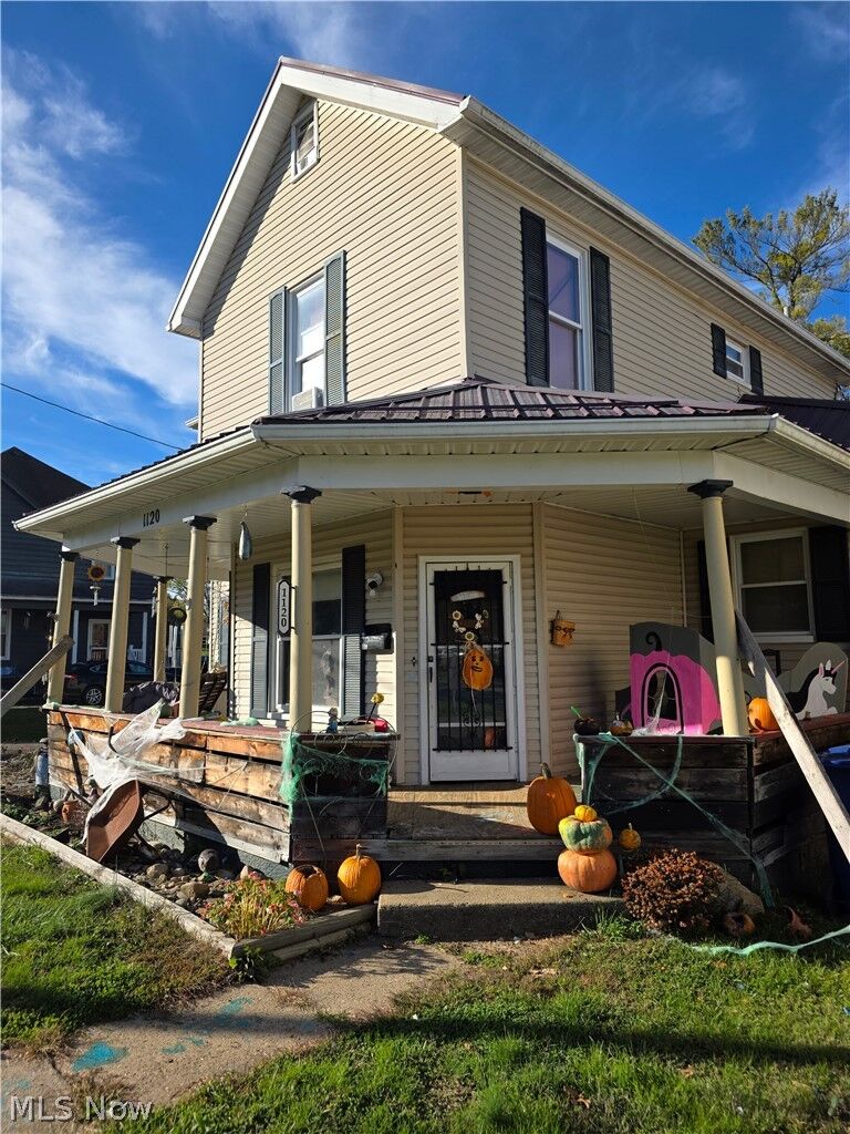 Property Photo:  1120 North Street  OH 43724 