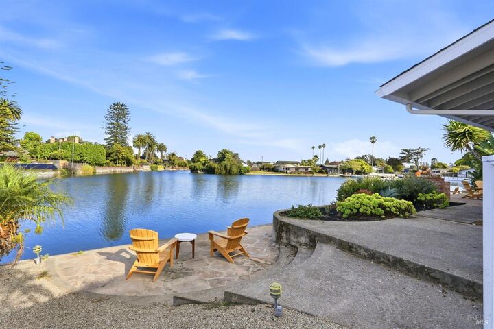 Property Photo:  632 Arlington Isle  CA 94501 