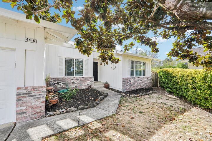 Property Photo:  4416 Hamlet Court  CA 94928 