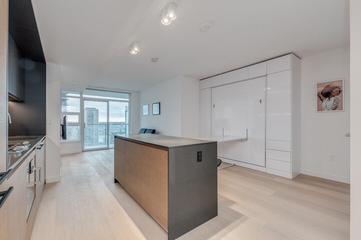 Property Photo:  1289 Hornby Street 1209  BC V6Z 0G7 