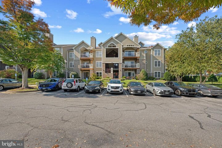 Property Photo: 605 Admiral Drive 307 MD 21401