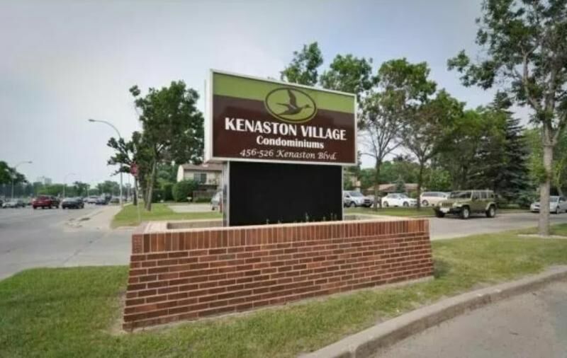 Property Photo:  524 Kenaston Boulevard  MB R3N 1Z1 