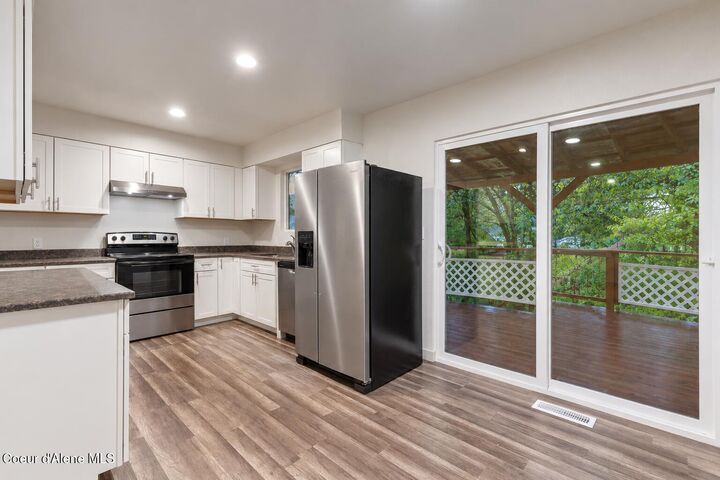 Property Photo:  1014 E Gilbert Ave  ID 83815 