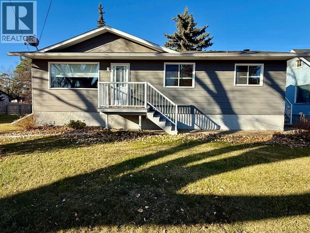 Property Photo:  5224 52 Street  AB T0B 3S0 
