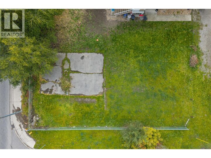 Property Photo:  3202 16 Avenue  BC V1T 3X4 