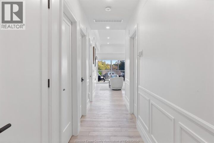 Property Photo:  1740 B Sprucewood Avenue Suite 4  ON N9J 0E6 