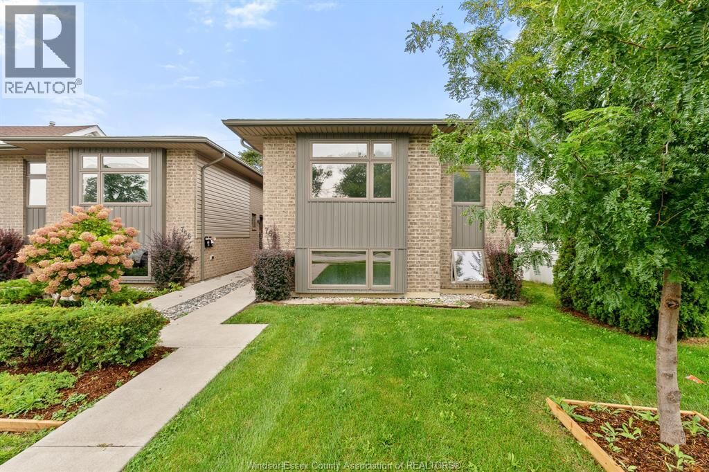 Property Photo:  756 Irvine Avenue A (Upper)  ON N8X 2T2 