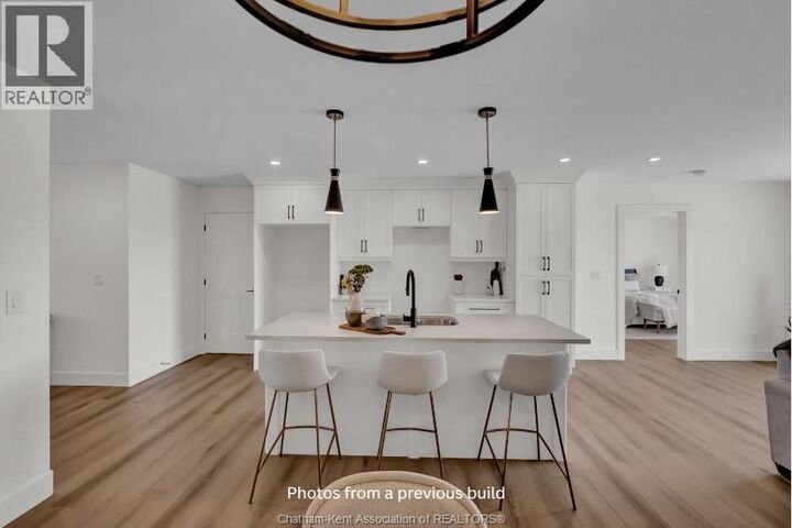 Property Photo:  27 Cornerstone Place  ON N7M 0V8 