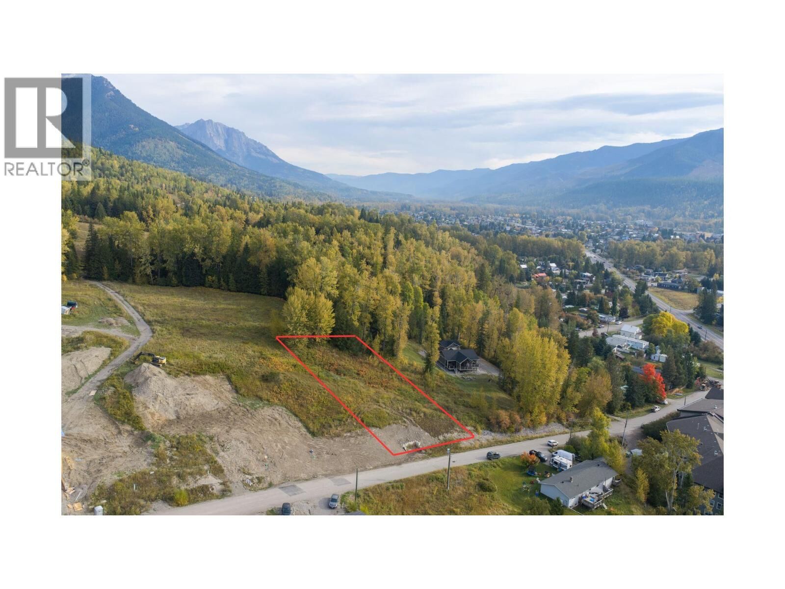 Property Photo:  1633 McLeod Avenue  BC V0B 1M1 