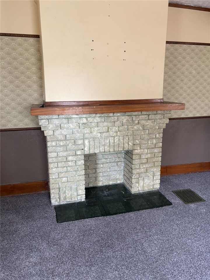 Property Photo:  205 E Maplewood Avenue  OH 45405 
