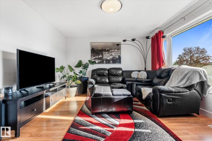 Property Photo:  5828 51 Avenue  AB T0A 2W0 