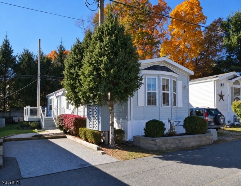 Property Photo: 5 Makepeace Dr. NJ 07438