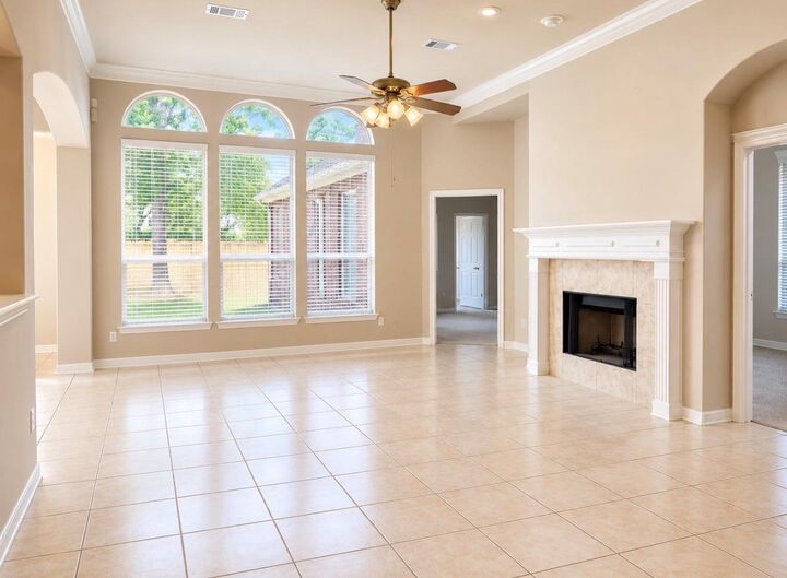 Property Photo:  519 Oleander Street  TX 77566 