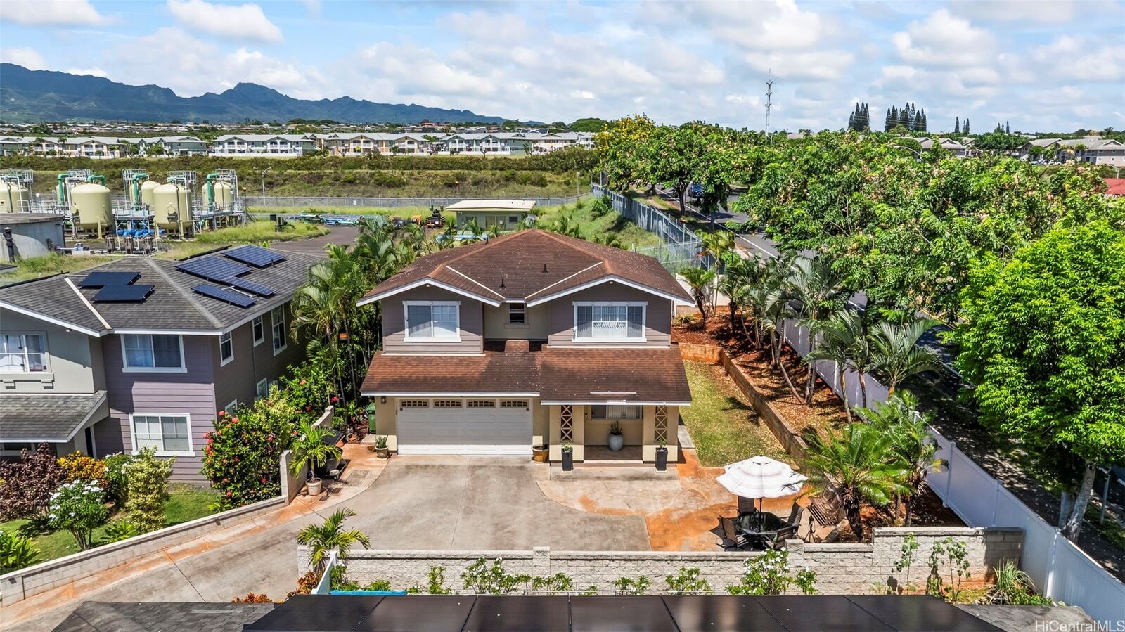Property Photo: 94-517 Kaikua Place HI 96797