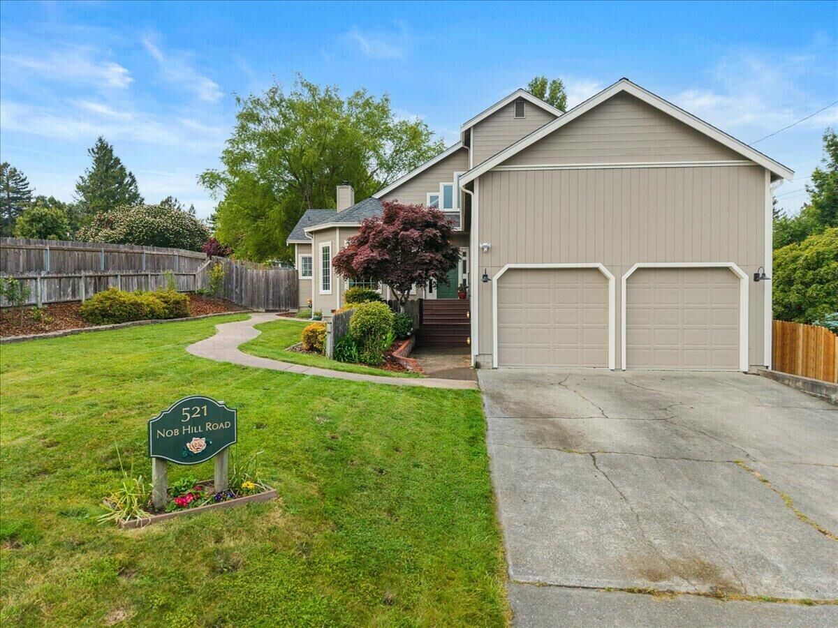 Property Photo: 521 Nob Hill Road CA 95540