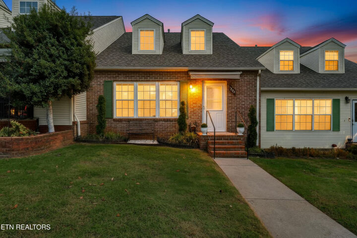 Property Photo:  1733 Colony Square Court  TN 37801 